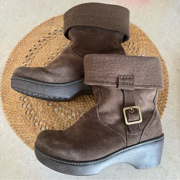 CROCS Shoes - Womens Crocs 11554 Cobbler Brown Leather Suede Fold Over Ankle Boots Size 9